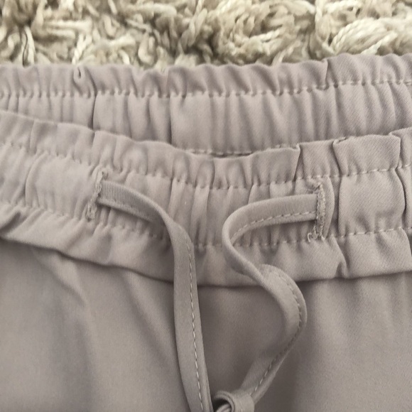 Angel pants, tan, loose fit with elastic, Cleo, M, pleats, not worn - Picture 3 of 6
